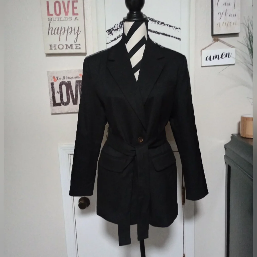 NWT Future Collective Kahlana Barfield Brown - Black Belted Relaxed Fit Blazer - Picture 3 of 8